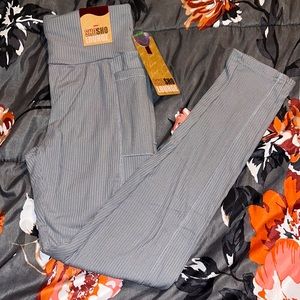 2 for $15 Sho Sho Lounge Ribbed Scrunch Butt Leggings